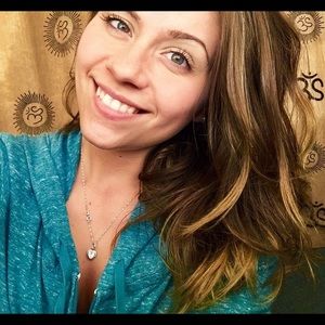 Meet your Posher, Celia